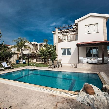 Sunny Coast Villa 아이아 나파 외부 사진