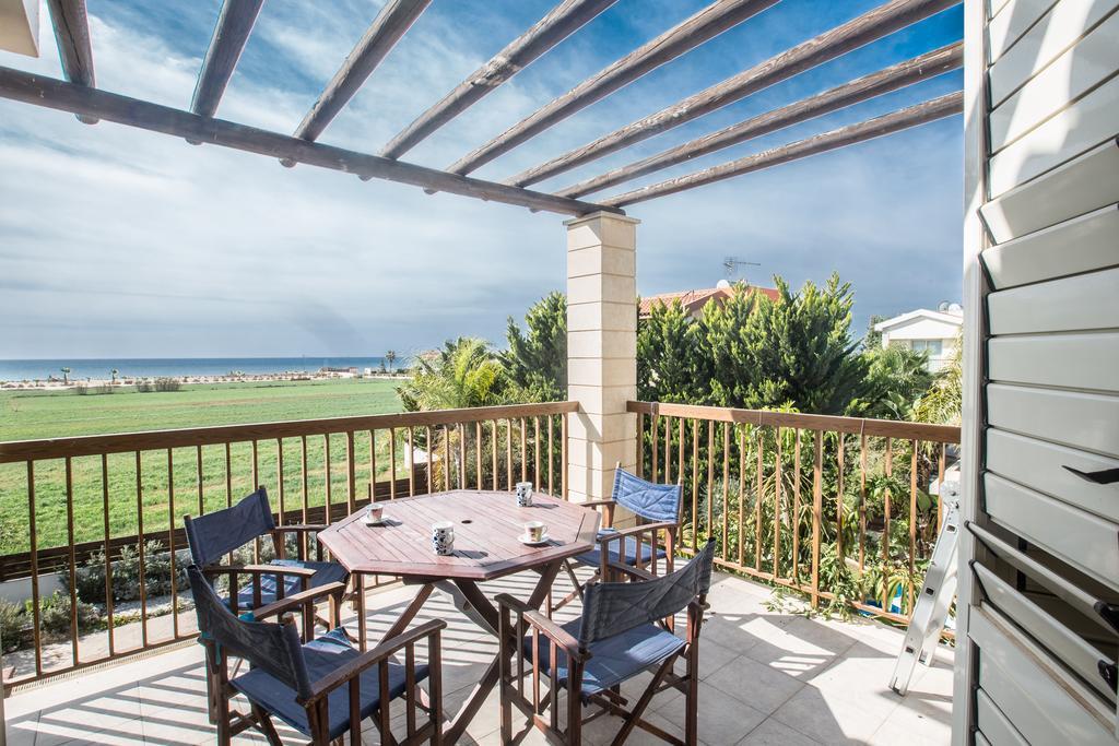 Sunny Coast Villa 아이아 나파 외부 사진