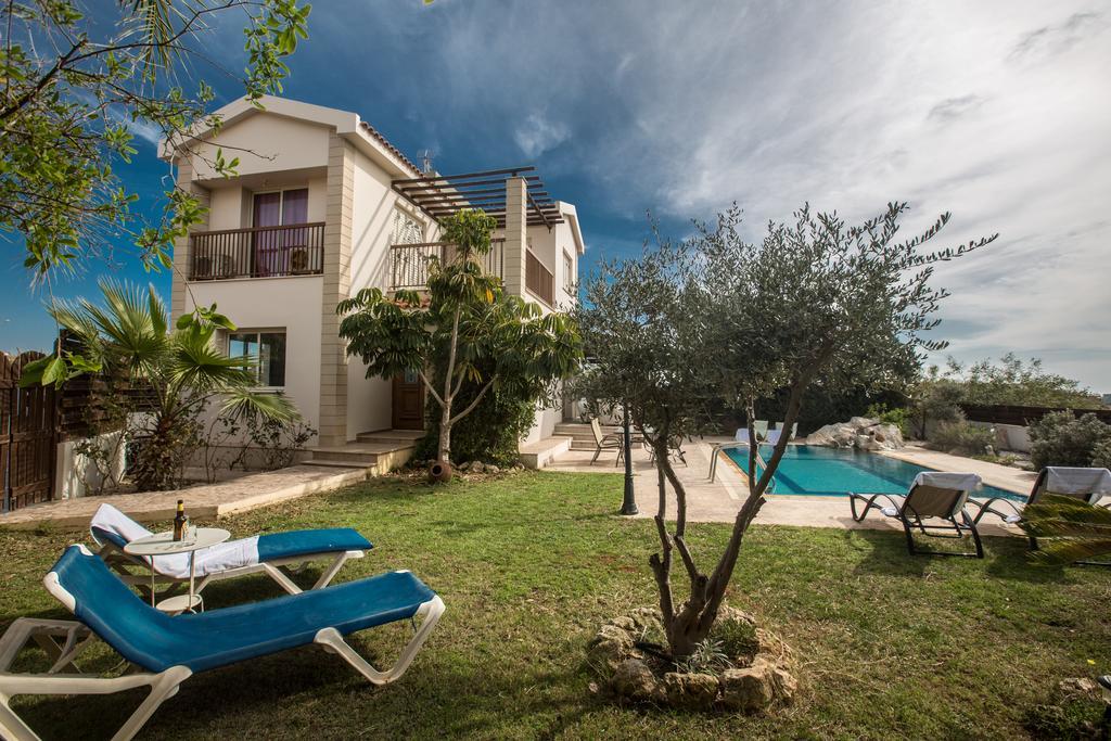 Sunny Coast Villa 아이아 나파 외부 사진
