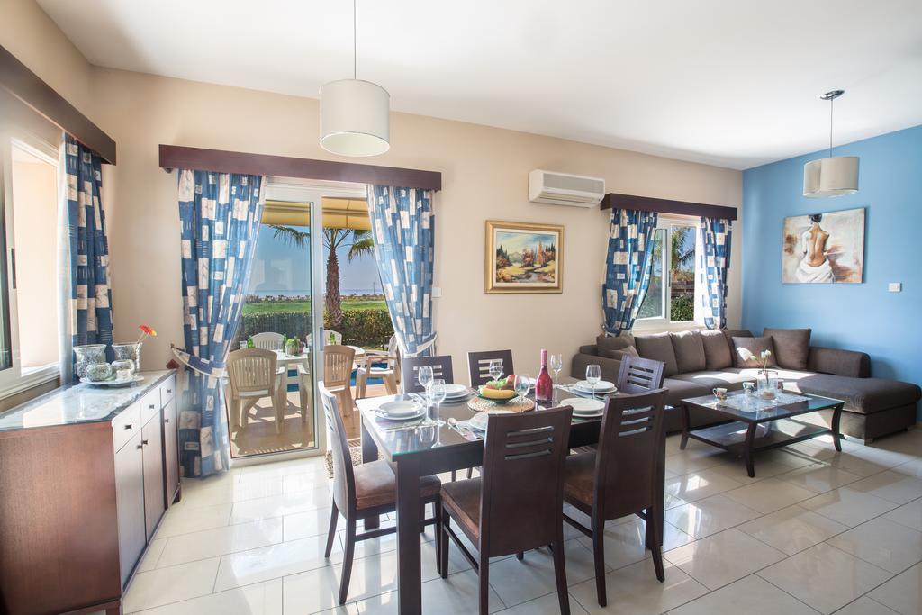 Sunny Coast Villa 아이아 나파 외부 사진