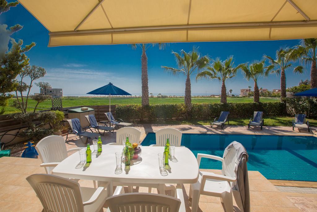 Sunny Coast Villa 아이아 나파 외부 사진