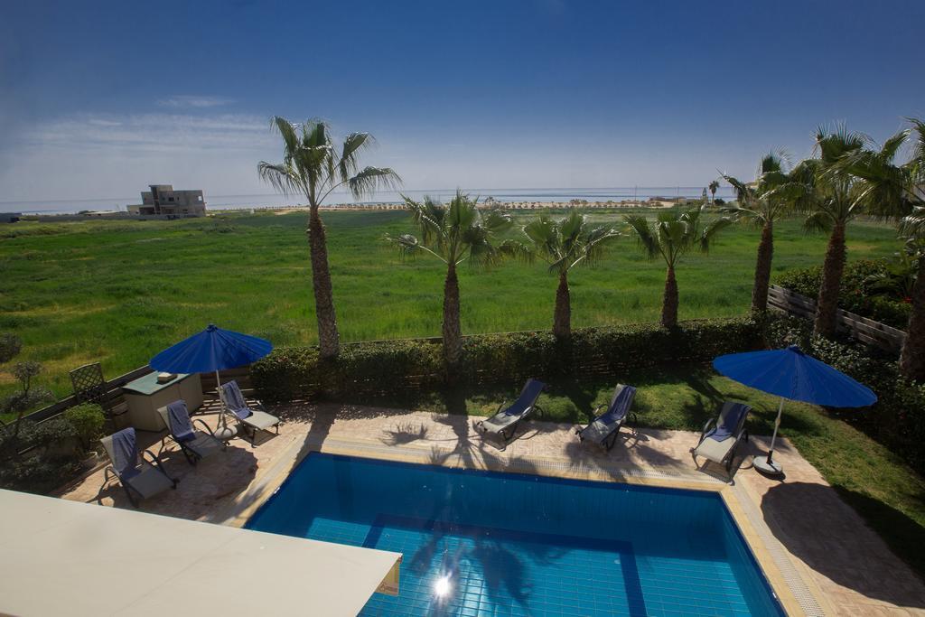 Sunny Coast Villa 아이아 나파 외부 사진